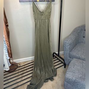 Elegant and comfy backless Maxi dress
